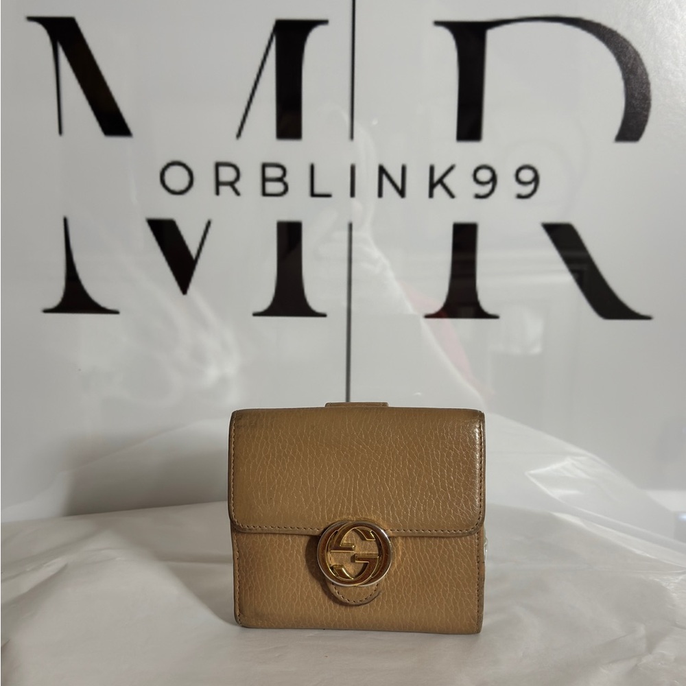 Gucci Women's Small Leather Wallet Beige Italy
